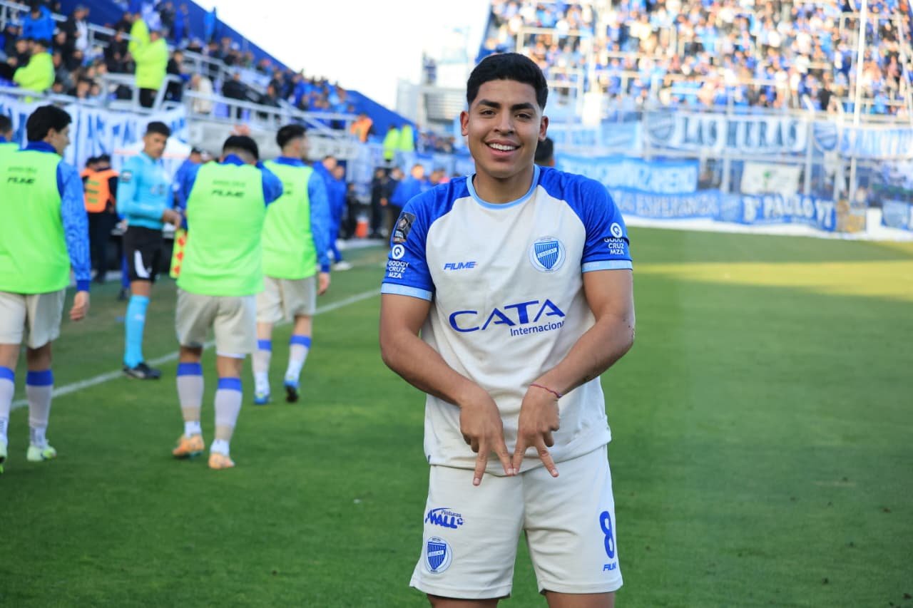 Debut soñado: Benjamín Schamine marcó en su estreno con la camiseta de Godoy Cruz