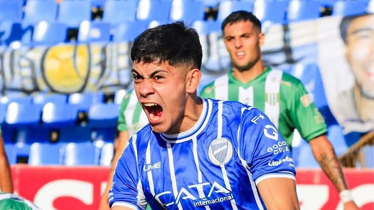Mateo Mendoza se empieza acercar a La Paternal
