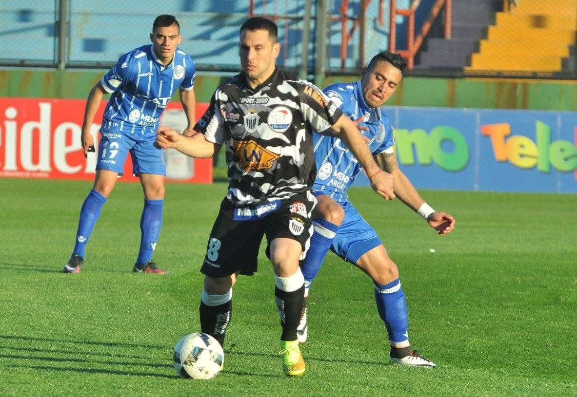 El Tomba quiere acercarse al lote de arriba