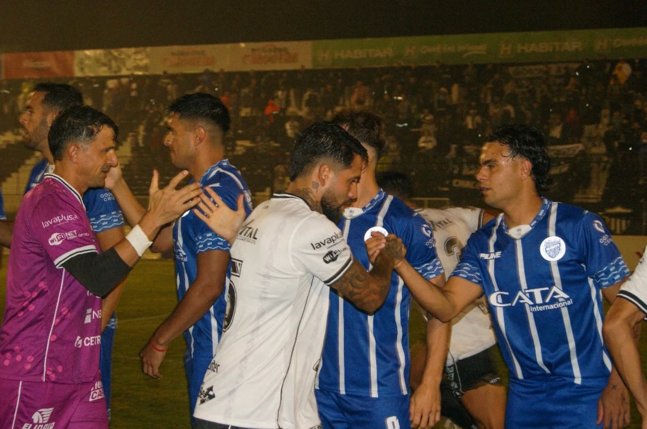Por la cuarta maravilla al hilo