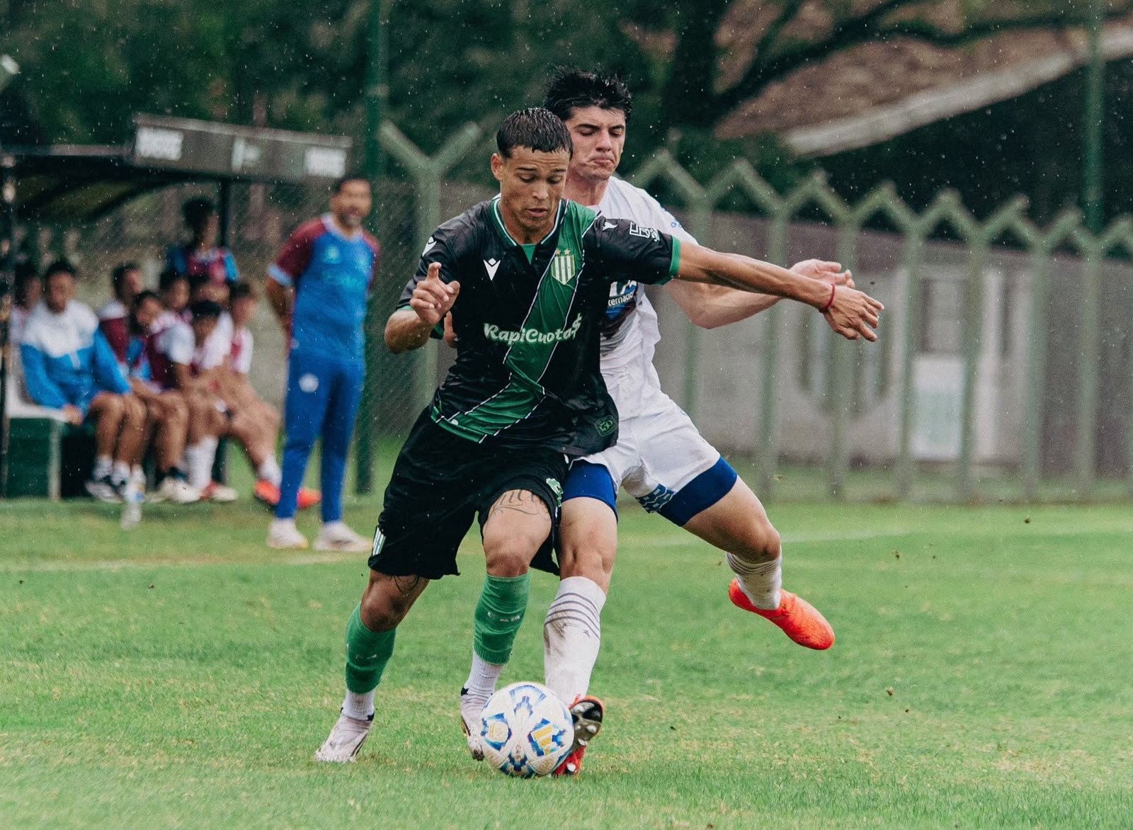 Godoy Cruz recibe a Banfield en un duelo clave por el Torneo Proyección