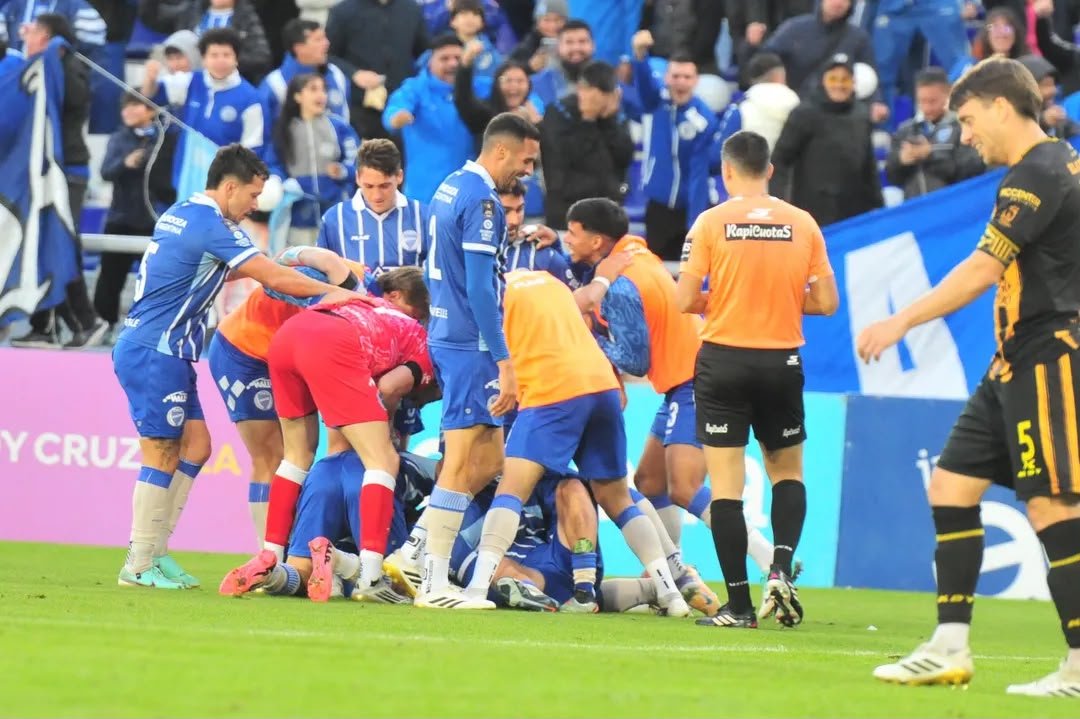 Un solo capítulo entre el Tomba y Mitre